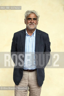 Turin June 8, 2018..Riccardo Barenghi, Italian journalist and essayist, known under the pseudonym of Jena, former editor of Il Manifesto and callaboratore de La Stampa, photographed in Turin in the courtyard of the Circolo dei Lettori/Riccardo Barenghi, giornalista italiano e saggista, conosciuto con lo pseudonimo di Jena, ex direttore de Il Manifesto e callaboratore de La Stampa, fotografato a Torino nel cortile del Circolo dei Lettori. ©Rino Bianchi/Rosebud2