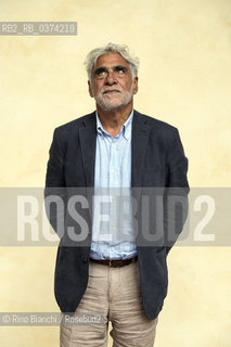 Turin June 8, 2018..Riccardo Barenghi, Italian journalist and essayist, known under the pseudonym of Jena, former editor of Il Manifesto and callaboratore de La Stampa, photographed in Turin in the courtyard of the Circolo dei Lettori/Riccardo Barenghi, giornalista italiano e saggista, conosciuto con lo pseudonimo di Jena, ex direttore de Il Manifesto e callaboratore de La Stampa, fotografato a Torino nel cortile del Circolo dei Lettori. ©Rino Bianchi/Rosebud2