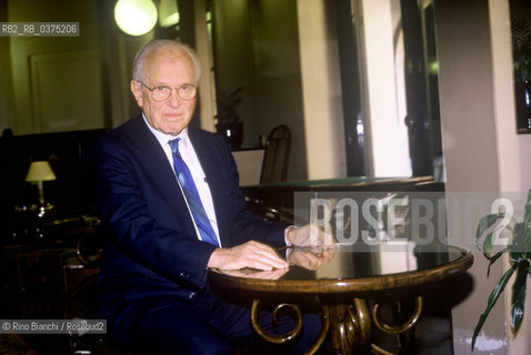 Roma 2 gennaio 2012..Luca Cavalli Sforza, scienziato e genetista, si è occupato anche di storia e antropologia, ritratto a Roma allHotel Locarno..Foto: RINO BIANCHI ©Rino Bianchi/Rosebud2