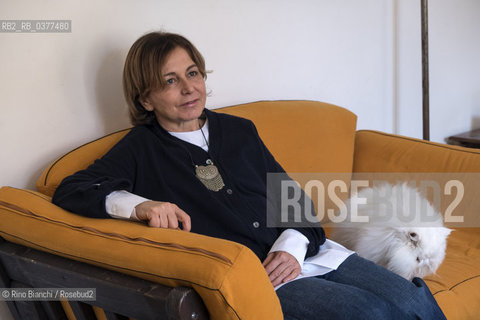 Rome January 17, 2019..Silvia Ranfagni, screenwriter, author for the cinema, photographer in her home in Rome, debuts in the narrative with the novel Corpo a corpo/Silvia Ranfagni, sceneggiatrice, autrice per il cinema, fotografata nella sua abitazione a Roma, esordisce nella narrativa con il romanzo Corpo a corpo ©Rino Bianchi/Rosebud2