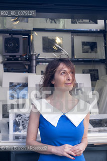 Rome April 19, 2019..Roberta Scorranese, journalist, essayist and writer, photographed in Rome in the Piazza Fontanella of Borghese/Roberta Scorranese, giornalista, saggista e scrittrice, fotografata a Roma nella zona di Piazza Fontanella di Borghese ©Rino Bianchi/Rosebud2