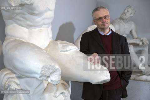 Rome April 11, 2019..Camillo Neri, professor of Greek Language and Literature at the University of Bologna, philologist, Greek scholar, member of the international team of the «Année Philologique» and of the Study Center «The permanence of the classic», co-director of the journal «Eikasmós. Quaderni Bolognesi of Classical Philology », photographed in Rome at the La Sapienza Museum of Classical Art/Camillo Neri, docente di Lingua e Letteratura Greca all’Università di Bologna, filologo, grecista, membro dell’équipe internazionale dell’«Année Philologique» e del Centro Studi «La permanenza del classico», condirettore della rivista «Eikasmós. Quaderni Bolognesi di Filologia Classica», fotografato a Roma negli spazi del Museo di Arte Classica de La Sapienza. ©Rino Bianchi/Rosebud2