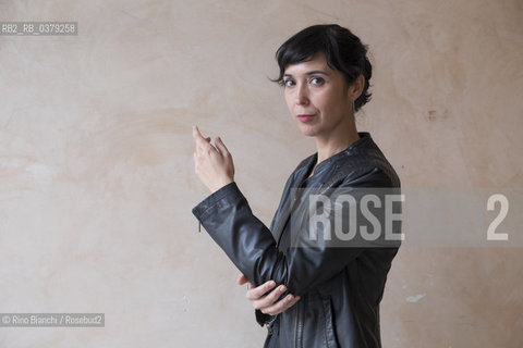 Rome May 7, 2019..Edurne Portela, writer and journalist, lived for a long time in the United States, where she received a doctorate in Hispanic Literatures from the University of North Carolina, photographed in Rome at Piazza Navona/Edurne Portela, scrittrice e giornalista, ha vissuto a lungo negli Stati Uniti, dove ha conseguito un dottorato in Letterature ispaniche presso la University of North Carolina, fotografata a Roma a Piazza Navona. ©Rino Bianchi/Rosebud2