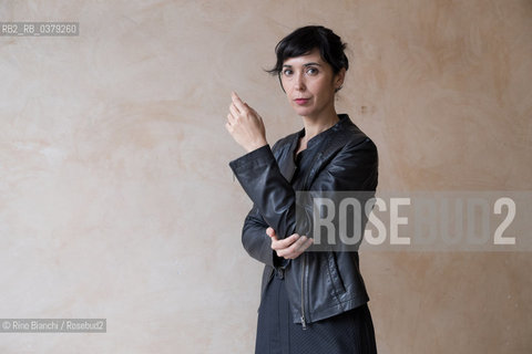 Rome May 7, 2019..Edurne Portela, writer and journalist, lived for a long time in the United States, where she received a doctorate in Hispanic Literatures from the University of North Carolina, photographed in Rome at Piazza Navona/Edurne Portela, scrittrice e giornalista, ha vissuto a lungo negli Stati Uniti, dove ha conseguito un dottorato in Letterature ispaniche presso la University of North Carolina, fotografata a Roma a Piazza Navona. ©Rino Bianchi/Rosebud2