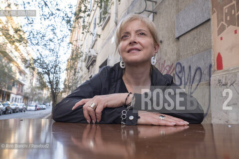 Rome October 12, 2019..Marinella Savino, photographed in the restaurant Dar Parrucca in the Pigneto neighborhood in Rome, author of the novel La sartoria di via Chiatamone with which she was a finalist in the Premio Calvino 2018/Marinella Savino, fotografata nella trattoria Dar Parrucca nel quartiere Pigneto a Roma, autrice del romanzo la La sartoria di via Chiatamone con il quale è stata finalista al Premio Calvino 2018. ©Rino Bianchi/Rosebud2