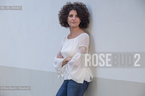 Rome October 13, 2019..Paola Cereda, psychologist and writer, photographed at the Pigneto opposite the Fortebraccio section held for years by Luca Canali/Paola Cereda, psicologa e scrittrice, fotografata al Pigneto di fronte la sezione Fortebraccio retta per anni da Luca Canali. ©Rino Bianchi/Rosebud2