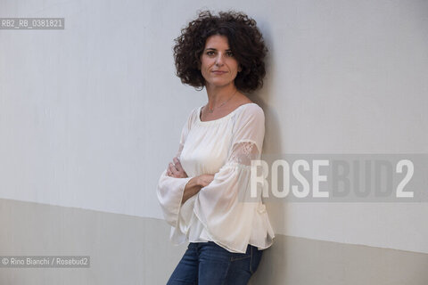 Rome October 13, 2019..Paola Cereda, psychologist and writer, photographed at the Pigneto opposite the Fortebraccio section held for years by Luca Canali/Paola Cereda, psicologa e scrittrice, fotografata al Pigneto di fronte la sezione Fortebraccio retta per anni da Luca Canali. ©Rino Bianchi/Rosebud2