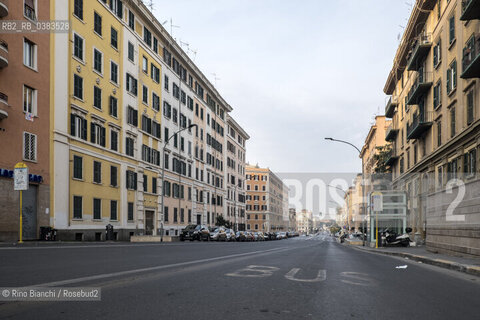 Rome March 22, 2020..Rome, Piazzale Appio with the Coin during the coronavirus pandemic/Roma, Piazzale Appio con il Coin durante la pandemia da coronavirus. ©Rino Bianchi/Rosebud2