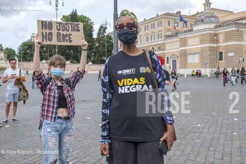 Rome June 7, 2020..The Italian writer of Somali origin Igiaba Scego at the protest against the assassination of African American George Floyd, in Piazza del Popolo in Rome/La scrittrice italiana di origine soala Igiaba Scego alla manifestazione di protesta contro lassassinio dellafro-americano George Floyd, a Piazza del Popolo a Roma. ©Rino Bianchi/Rosebud2