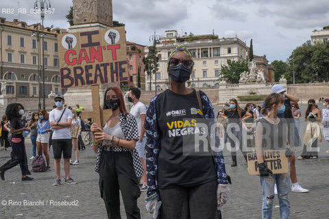 Rome June 7, 2020..The Italian writer of Somali origin Igiaba Scego at the protest against the assassination of African American George Floyd, in Piazza del Popolo in Rome/La scrittrice italiana di origine somala Igiaba Scego alla manifestazione di protesta contro lassassinio dellafro-americano George Floyd, a Piazza del Popolo a Roma. ©Rino Bianchi/Rosebud2