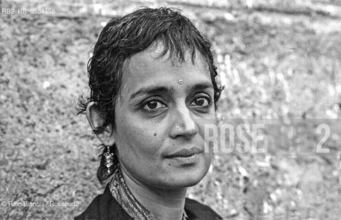 Roma 13 settembre 2003..Arundhati Roy, scriitrice, ritratta a Roma..Foto: Rino Bianchi ©Rino Bianchi/Rosebud2