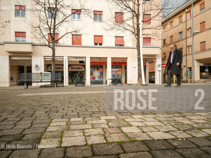 Colleferro (Rm) February 11, 2019..Alessandro Haber, actor, photographed in Piazza Italia during the filming of the docufilm on the city Città Novecento/Alessandro Haber, attore, fotografati in Piazza Italia durante le riprese del docufilm sulla città Città Novecento. ©Rino Bianchi/Rosebud2