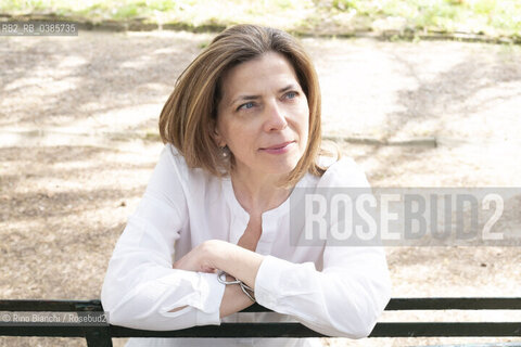 Ovada(Alessandria) April 9, 2021..Raffaella Romagnolo writer and novelist, photographed in the park of Villa Gabrieli in Ovada/Raffaella Romagnolo scrittrice e romanziera, fotografata nel parco di Villa Gabrieli ad Ovada. ©Rino Bianchi/Rosebud2