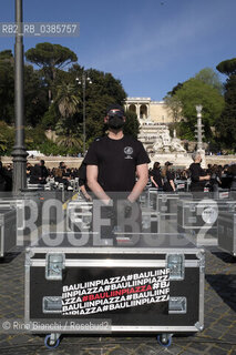 Rome April 17, 2021..Bauli in piazza, demonstration by show business workers against the closure of cinemas and theaters/Bauli in piazza, manifestazione dei  lavoratori dello spettacolo contro la chiusura di cinema e teatri. ©Rino Bianchi/Rosebud2