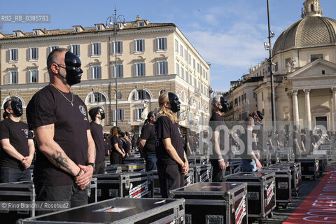 Rome April 17, 2021..Bauli in piazza, demonstration by show business workers against the closure of cinemas and theaters/Bauli in piazza, manifestazione dei  lavoratori dello spettacolo contro la chiusura di cinema e teatri. ©Rino Bianchi/Rosebud2