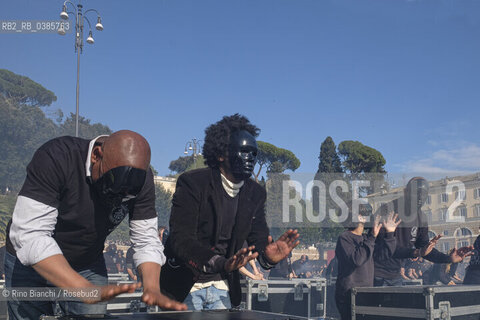 Rome April 17, 2021..Bauli in piazza, demonstration by show business workers against the closure of cinemas and theaters/Bauli in piazza, manifestazione dei  lavoratori dello spettacolo contro la chiusura di cinema e teatri. ©Rino Bianchi/Rosebud2