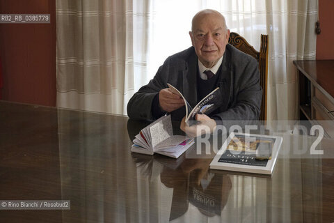 Arpino, Frosinone, April 16, 2021..Franco Purini, architect, lecturer and essayist, photographed in the council chamber of the Municipality of Arpino during the Certamen Borgo futuro/Franco Purini, architetto, docente e saggista, fotografato nella sala consiliare del Comune di Arpino durante il Certamen Borgo futuro. ©Rino Bianchi/Rosebud2