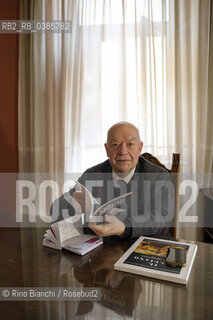 Arpino, Frosinone, April 16, 2021..Franco Purini, architect, lecturer and essayist, photographed in the council chamber of the Municipality of Arpino during the Certamen Borgo futuro/Franco Purini, architetto, docente e saggista, fotografato nella sala consiliare del Comune di Arpino durante il Certamen Borgo futuro. ©Rino Bianchi/Rosebud2