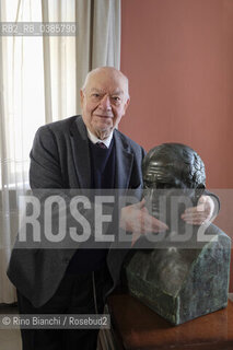 Arpino, Frosinone, April 16, 2021..Franco Purini, architect, lecturer and essayist, photographed in the council chamber of the Municipality of Arpino during the Certamen Borgo futuro/Franco Purini, architetto, docente e saggista, fotografato nella sala consiliare del Comune di Arpino durante il Certamen Borgo futuro. ©Rino Bianchi/Rosebud2