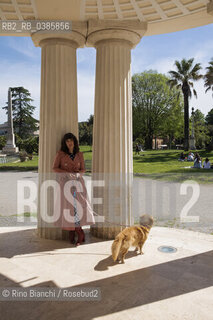 Rome May 6, 2021..Ilaria Gaspari, writer, philosopher and essayist, photographed with the dog Emilio in the park of Villa Torlonia/Ilaria Gaspari, scrittrice, filosofa e saggista, fotografata con il cane Emilio nel parco di Villa Torlonia. ©Rino Bianchi/Rosebud2