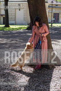 Rome May 6, 2021..Ilaria Gaspari, writer, philosopher and essayist, photographed with the dog Emilio in the park of Villa Torlonia/Ilaria Gaspari, scrittrice, filosofa e saggista, fotografata con il cane Emilio nel parco di Villa Torlonia. ©Rino Bianchi/Rosebud2