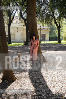 Rome May 6, 2021..Ilaria Gaspari, writer, philosopher and essayist, photographed with the dog Emilio in the park of Villa Torlonia/Ilaria Gaspari, scrittrice, filosofa e saggista, fotografata con il cane Emilio nel parco di Villa Torlonia. ©Rino Bianchi/Rosebud2