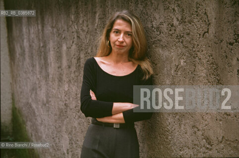 Rome July 22, 2003..Chiara Palazzolo, writer and cultural journalist, photographed in Rome, in Via Pitrè/Chiara Palazzolo, scrittrice e giornalista culturale, fotografata a Roma, in Via Pitrè. ©Rino Bianchi/Rosebud2