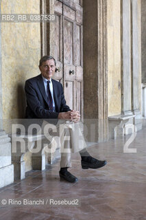 Rome September 9, 2021..Alberto Mantovani pathologist, immunologist, scientific popularizer and Italian academic, considered one of the most influential Italian scientists in his field, photographed in Rome in the spaces of Villa Medici, seat of the French Academy/Alberto Mantovani patologo, immunologo, divulgatore scientifico e accademico italiano, considerato uno dei più influenti scienziati italiani del suo campo, fotografato a Roma negli spazi di Villa Medici sede dellAccademia di Francia. ©Rino Bianchi/Rosebud2