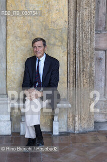 Rome September 9, 2021..Alberto Mantovani pathologist, immunologist, scientific popularizer and Italian academic, considered one of the most influential Italian scientists in his field, photographed in Rome in the spaces of Villa Medici, seat of the French Academy/Alberto Mantovani patologo, immunologo, divulgatore scientifico e accademico italiano, considerato uno dei più influenti scienziati italiani del suo campo, fotografato a Roma negli spazi di Villa Medici sede dellAccademia di Francia. ©Rino Bianchi/Rosebud2