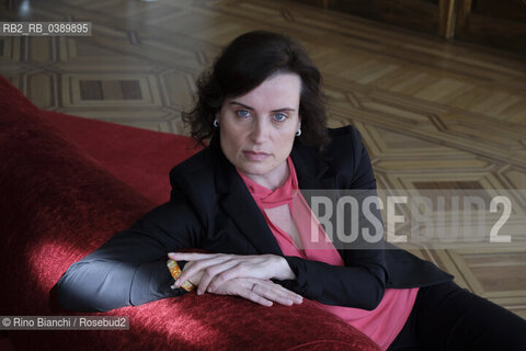 Turin April 11, 2022..Arianna Farinelli, writer, political scientist, essayist and lecturer at the Baruch College of the City University of New York, photographed in Turin in the spaces of Villa Chiuminatto/Arianna Farinelli, scrittrice, politologa, saggista e docente presso il  Baruch College della City University of New York, fotografata a Torino negli spazi di Villa Chiuminatto. ©Rino Bianchi/Rosebud2