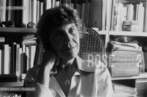 Rome June 27 2009..Biancamaria Frabotta, poetess, essayist and university teacher portrayed in the study of her Roman home/Biancamaria Frabotta, poetessa, saggista e docente universitaria ritratta nello studio della sua abitazione romana. ©Rino Bianchi/Rosebud2