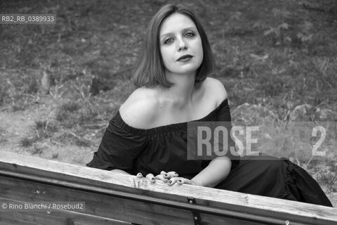 Rome June 30, 2021..Valentina Farinaccio, writer, journalist and music critic photographed in Rome in the park of Villa Sciarra/Valentina Farinaccio, scrittrice, giornalista e critico musicale fotografata a Roma nel parco di Villa Sciarra. ©Rino Bianchi/Rosebud2