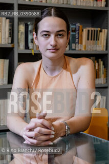 Rome June 28, 2022..Lillian Fishman American writer, photographed in Rome in the spaces of the Casa delle letetrature among the books of the Enzo Siciliano Fund/Lillian Fishman scrittrice americana, fotografata a Roma negli spazi della Casa delle letterature tra i libri del Fondo Enzo Siciliano. ©Rino Bianchi/Rosebud2