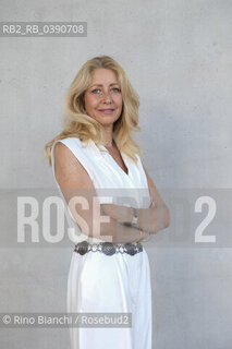 Rome June 29, 2022..Federica De Paolis, writer, dialogue writer and television author, winner of the second edition of the DeA Planeta Award under the pseudonym of Paola Punturieri, photographed in Rome in the MAXXI spaces/Federica De Paolis, scrittrice, dialoghista ed autrice televisiva, vincitricw dlla seconda edizione del Premio  DeA Planeta con lo pseudonimo di Paola Punturieri, fotografata a Roma nefli spazi del MAXXI. ©Rino Bianchi/Rosebud2