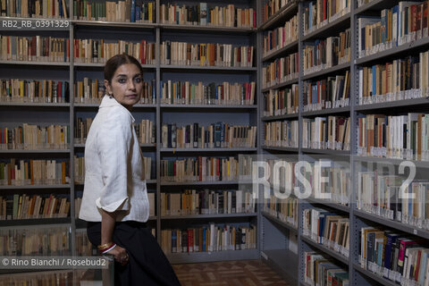 Rome September 20, 2022..Nilanjana Sudeshna Jhumpa Lahiri American writer of Indian origin, Pulitzer Prize in 1999, photographed in Rome in the rooms of the Casa delle letterature/Nilanjana Sudeshna  Jhumpa  Lahiri scrittrice americana di origine indiana, Premio Pulitzer nel 1999, fotografata a Roma negli ambienti della Casa delle Letterature. ©Rino Bianchi/Rosebud2