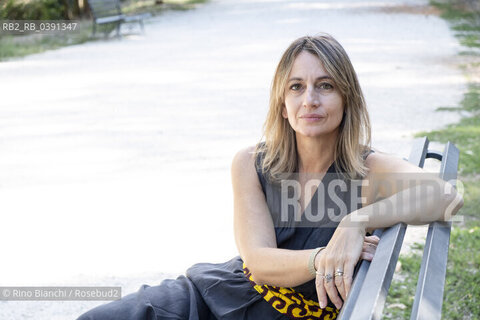 Rome September 21, 2022..Lorenza Pieri, writer, journalist and translator, photographed in Rome in the park of Villa Sciarra/Lorenza Pieri, scrittrice, giornalista e traduttrice,  fotografata a Roma nel parco di Villa Sciarra. ©Rino Bianchi/Rosebud2