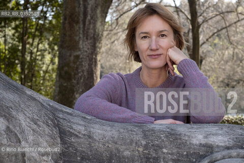 Rome April 6, 2023..Elvira Mujčić Bosnian-Serb writer, translator photographed in Rome, in the park of Villa Borghese/Elvira Mujčić scrittrice serbo-bosniaca, traduttrice fotografata a Roma, nel parco di Villa Borghese. ©Rino Bianchi/Rosebud2