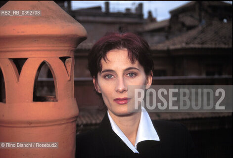 Rome April 3, 2002..Margaret Mazzantini, actress, playwright and writer photographed in the rooms of the Hotel Lugano in Rome/Margaret Mazzantini, attrice, drammaturga e scrittrice fotografata negli ambienti dellHotel Lugano di Roma. ©Rino Bianchi/Rosebud2