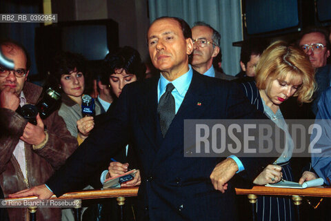 Roma 8 maggio 1998..Silvio Berlusconi, leader della Casa delle Libertà e capo del governo ripreso alla Borsa di Roma durante la campagna elettorale per le politiche 1994..Foto: Rino Bianchi ©Rino Bianchi/Rosebud2