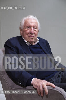 Turin May 20, 2023..Bernardo Valli, Italian reporter, journalist and writer, former soldier of the Foreign Legion, photographed in Turin in the spaces of the Lingotto/Bernardo Valli, reporter, giornalista e scrittore italiano, ex ilitare della Legione straniera, fotografato a Torino negli spazi del Lingotto. ©Rino Bianchi/Rosebud2