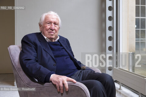 Turin May 20, 2023..Bernardo Valli, Italian reporter, journalist and writer, former soldier of the Foreign Legion, photographed in Turin in the spaces of the Lingotto/Bernardo Valli, reporter, giornalista e scrittore italiano, ex ilitare della Legione straniera, fotografato a Torino negli spazi del Lingotto. ©Rino Bianchi/Rosebud2