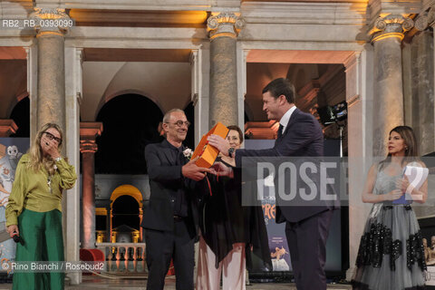 Rome Juli 6, 2023..Strega Award 2023 LXXVII edition. Alfredo Favi, collects the Strega prize won by Ada dAdamo, with Loretta Santini, Elena Stancanelli and Giuseppe DAvino/Premio Strega 2023 LXXVII edizione. Alfredo Favi, ritira il premio Strega vinto da Ada dAdamo, con Loretta Santini, Elena Stancanelli, Giuseppe DAvino. ©Rino Bianchi/Rosebud2