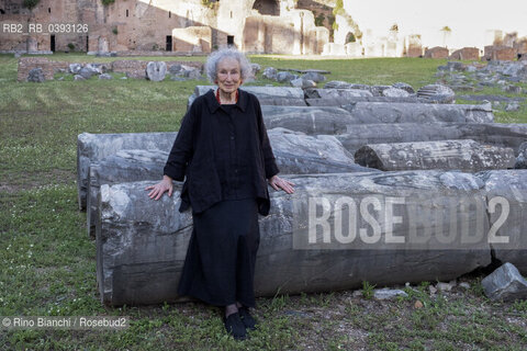 Rome Juli 5, 2023..Margaret Eleanor Atwood Canadian poet, writer, literary critic, essayist, teacher, environmental activist and inventor, photographed in Rome inside the Stadio Palatino/Margaret Eleanor Atwood poetessa, scrittrice, critica letteraria, saggista, insegnante, attivista ambientale ed inventrice canadese, fotografata a Roma allinterno dello Stadio Palatino ©Rino Bianchi/Rosebud2