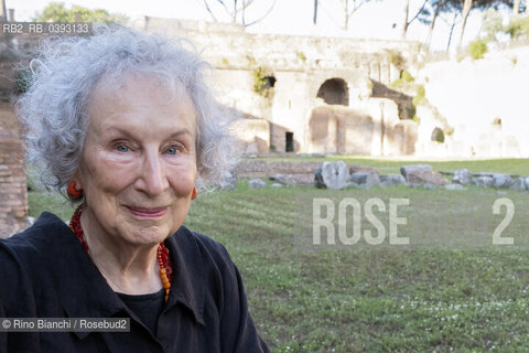 Rome Juli 5, 2023..Margaret Eleanor Atwood Canadian poet, writer, literary critic, essayist, teacher, environmental activist and inventor, photographed in Rome inside the Stadio Palatino/Margaret Eleanor Atwood poetessa, scrittrice, critica letteraria, saggista, insegnante, attivista ambientale ed inventrice canadese, fotografata a Roma allinterno dello Stadio Palatino ©Rino Bianchi/Rosebud2