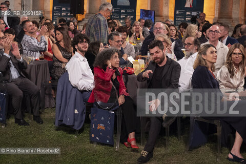 Rome Juli 6, 2023..Maria Grazia Calandrone, poet and writer, with Marco Peano, writer and editor, photographed at the Nymphaeum of Valle Giulia during the final evening of the Premio Strega 2023 LXXVII edition/Maria Grazia Calandrone, poetessa e scrittrice, con Marco Peano, scrittore ed editor, fotografati al Ninfeo di Valle Giulia durante la serata finale del Premio Strega 2023 LXXVII edizione. ©Rino Bianchi/Rosebud2