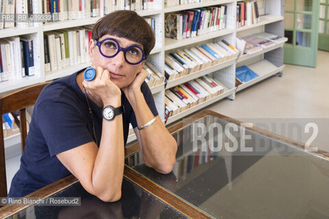 Biella(BI) September 3, 2023..Anna Toscano, linguist, poet, photographer and essayist photographed in Biella in the spaces of the Civic Library during the Fuoriluogo Festival/Anna Toscano, linguista, poetessa, fotografa e saggista fotografata a Biella negli spazi della Biblioteca Civica durante il Festival Fuoriluogo. ©Rino Bianchi/Rosebud2