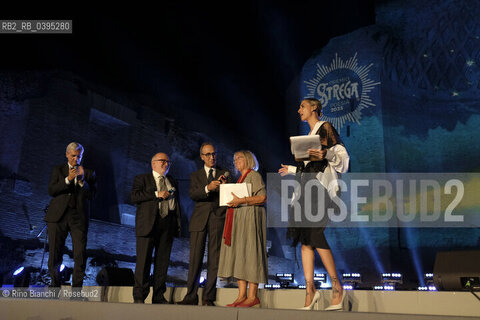 Rome October 5 2023..Vivian Lamarque, poet, with Ema Stokholma and Giuseppe DAvino, Giovanni Solimine Gilberto Borghi, photographed at the final evening of the first edition of the Strega Poetry Prize, in the archaeological park of the Colosseum/Vivian Lamarque, poetessa, con Ema Stokholma, Giuseppe DAvino, Giovanni solimine, Gilberto Borghi, fotografati alla serata conclusiva del Premio Strega Poesia prima edizione, nel parco archeologico del Colosseo. ©Rino Bianchi/Rosebud2