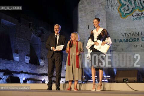 Rome October 5 2023..Vivian Lamarque, poet, with Ema Stokholma and the External Relations manager of BPER Banca Gilberto Borghi, photographed at the final evening of the first edition of the Strega Poetry Prize, in the archaeological park of the Colosseum/Vivian Lamarque, poetessa, con Ema Stokholma ed il responsabile External Relations di BPER Banca Gilberto Borghi, fotografati alla serata conclusiva del Premio Strega Poesia prima edizione, nel parco archeologico del Colosseo. ©Rino Bianchi/Rosebud2