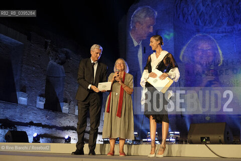 Rome October 5 2023..Vivian Lamarque, poet, with Ema Stokholma and the External Relations manager of BPER Banca Gilberto Borghi, photographed at the final evening of the first edition of the Strega Poetry Prize, in the archaeological park of the Colosseum/Vivian Lamarque, poetessa, con Ema Stokholma ed il responsabile External Relations di BPER Banca Gilberto Borghi, fotografati alla serata conclusiva del Premio Strega Poesia prima edizione, nel parco archeologico del Colosseo. ©Rino Bianchi/Rosebud2