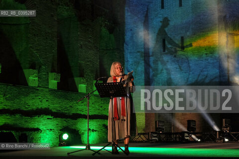 Rome October 5 2023..Vivian Lamarque reads her poetic texts at the first edition of the Strega Poetry Prize/Vivian Lamarque, legge i suoi testi poetici al Premio Strega Poesia prima edizione. ©Rino Bianchi/Rosebud2